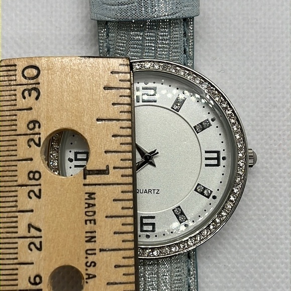 Cavanaugh Large Face Watch Rhinestones Quartz Metallic Genuine Leather Band - Picture 10 of 13